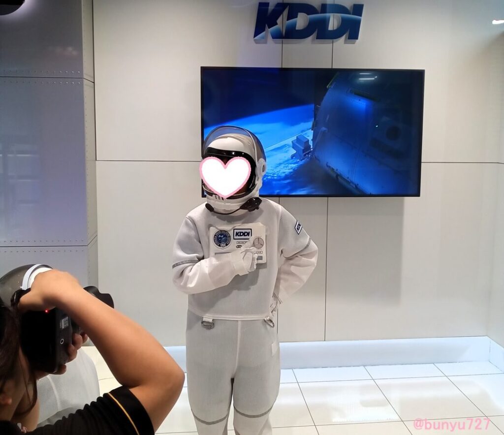 キッザニア福岡宇宙飛行士体験中