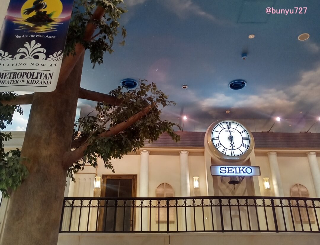 キッザニア甲子園街時計